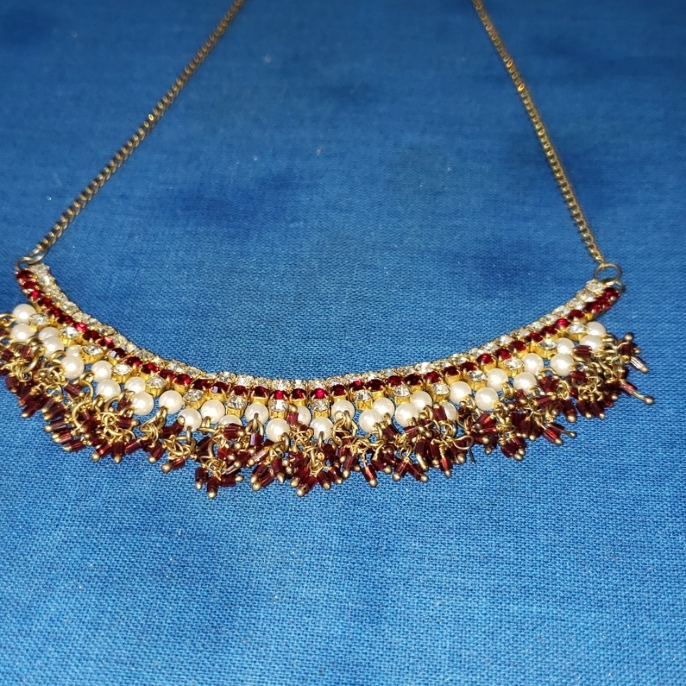 Necklaces - Picture 2 of 4